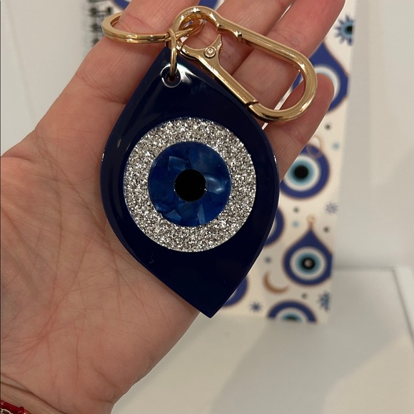 Elegant Evil Eye Keychain with Gold Accents - Picture 3 of 4